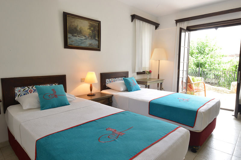 Sunny Garden Nilufer Hotel Turgutreis Exterior foto