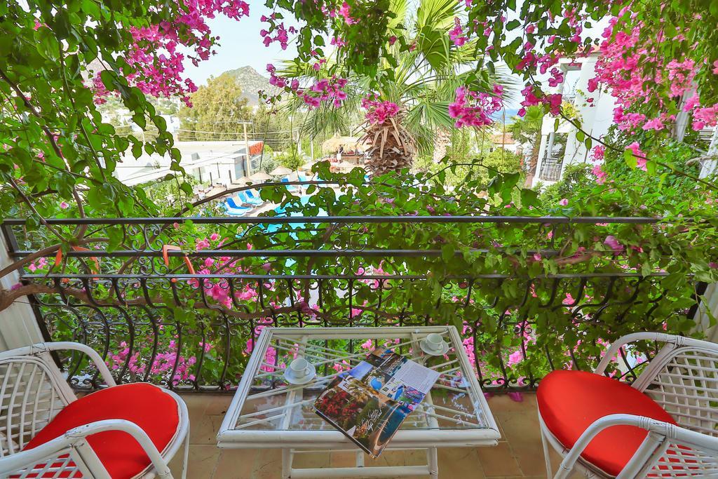 Sunny Garden Nilufer Hotel Turgutreis Exterior foto