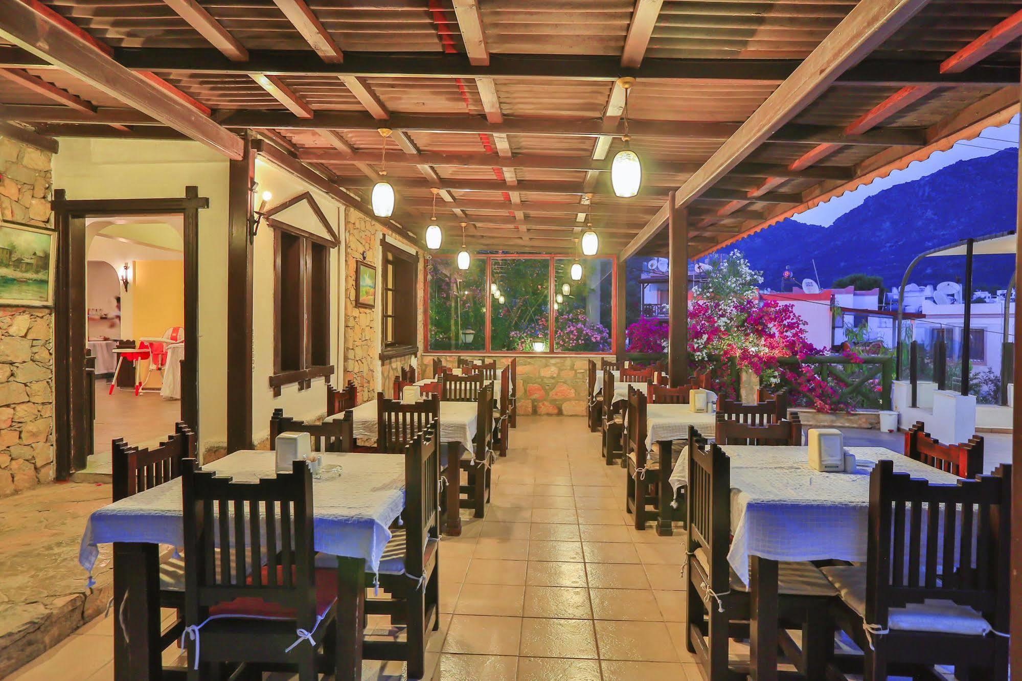 Sunny Garden Nilufer Hotel Turgutreis Exterior foto
